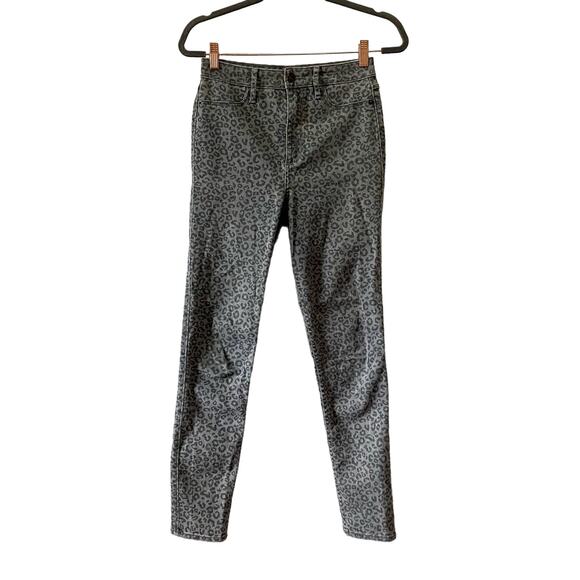 Abercrombie & Fitch Gray High-Waisted Leopard Jeans Size 4 - Picture 1 of 8